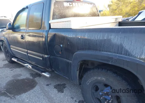 2003 Chevrolet Silverado 1500 Ls z USA, uszkodzony, nr VIN 2GCEC19T331222721